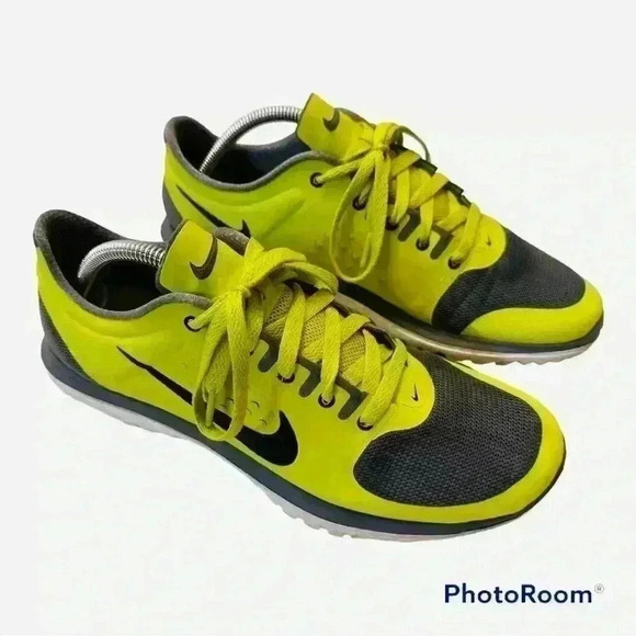 Nike FS Lite Run 2 Mens Size 10 Venom Athletic Running Shoes Sneakers 616514-014 - Picture 1 of 8